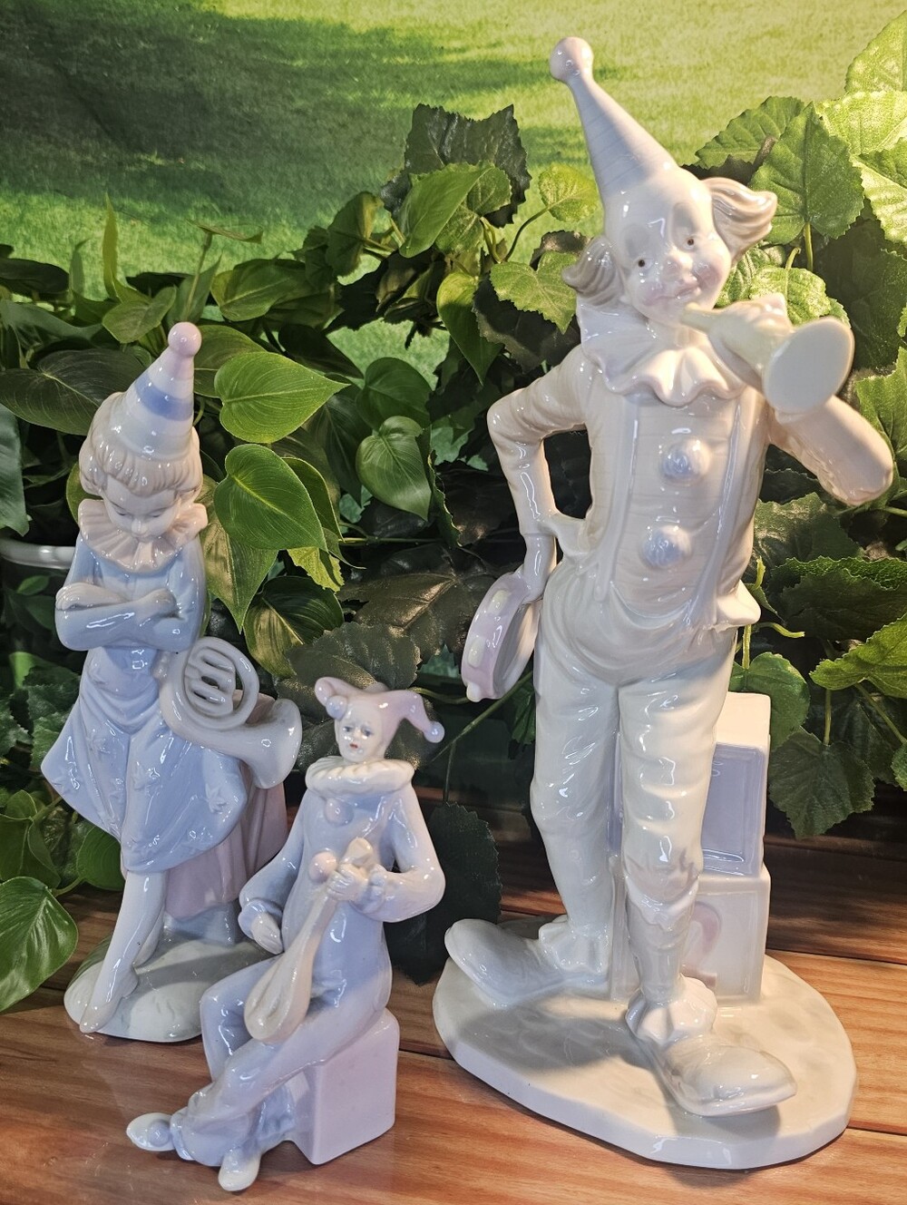 'Send in the Clowns' Porcelain Figurine Lot of 3 Pastel Circus Musicians 🎺🎭